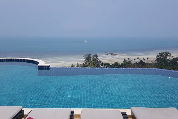 Koh Samui Sunset Villa — sun loungers by the pool